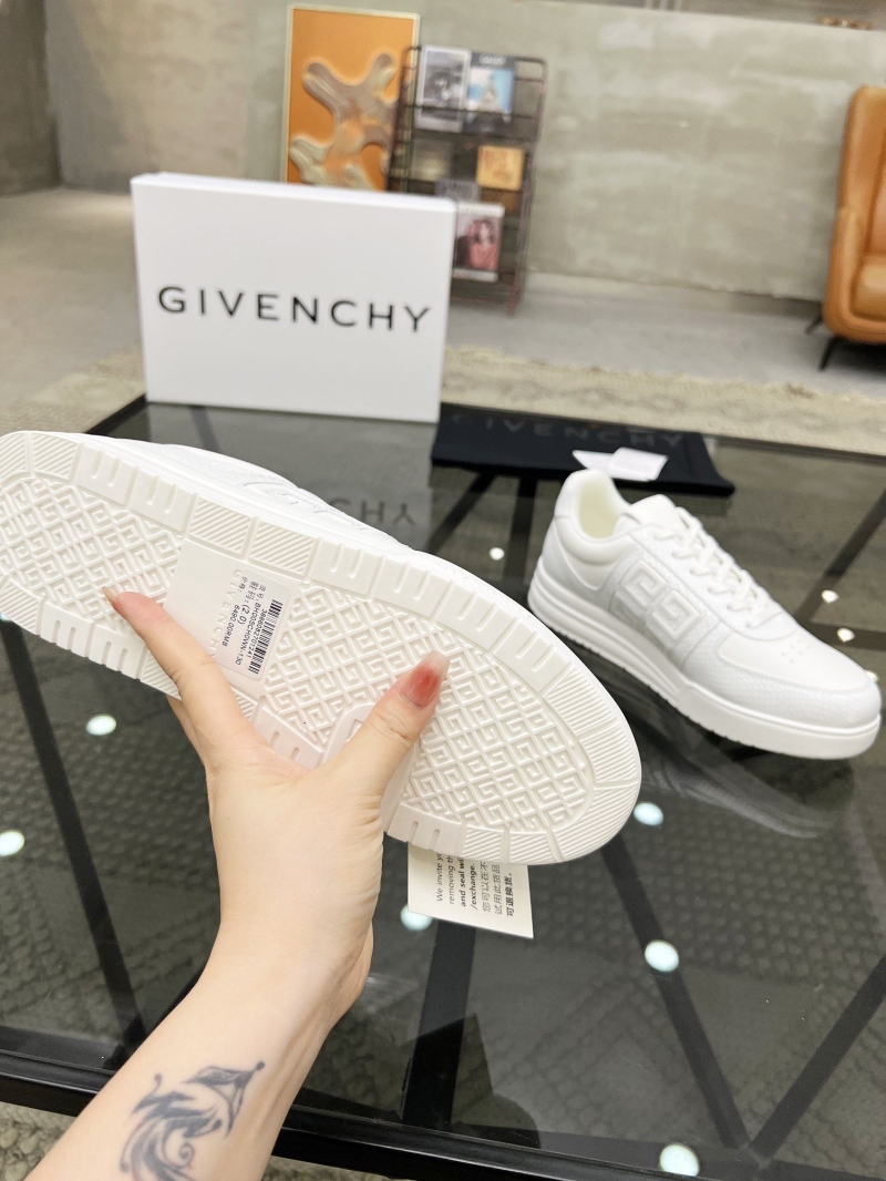 Givenchy Sneakers